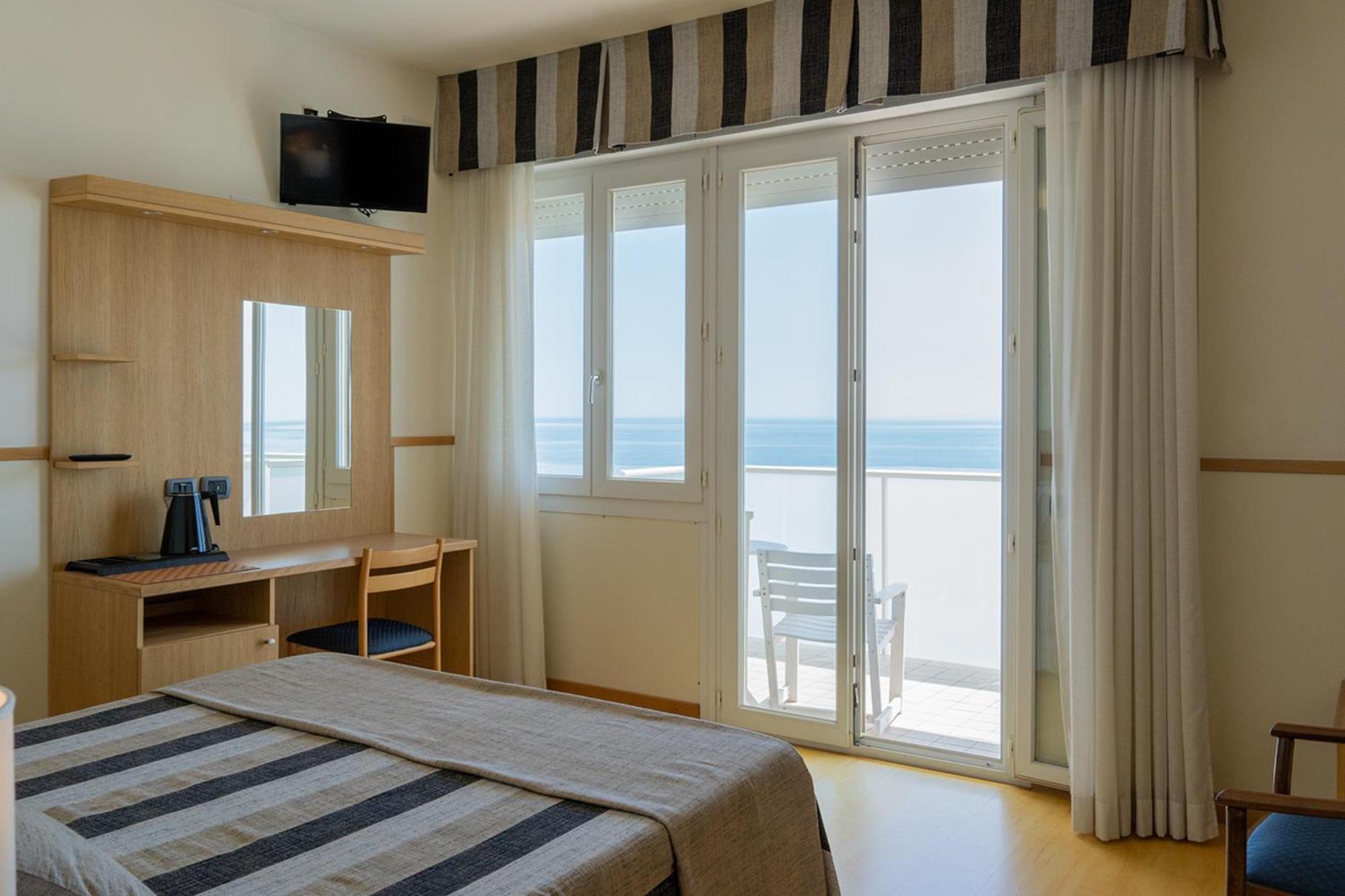 Hotel Vidi Miramare & Delfino 4*